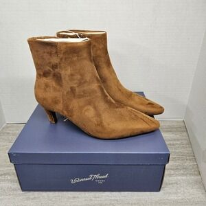 Universal Thread Taylor Tan Faux Suede Kitten Heel Pointed Toe Ankle Boot Size 9
